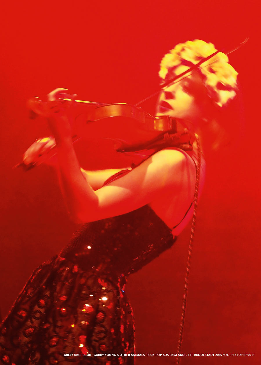 Milly McGregor . Gabby Young & Other Animals . TFF Rudolstadt 2015 (Foto: Manuela Hahnebach)