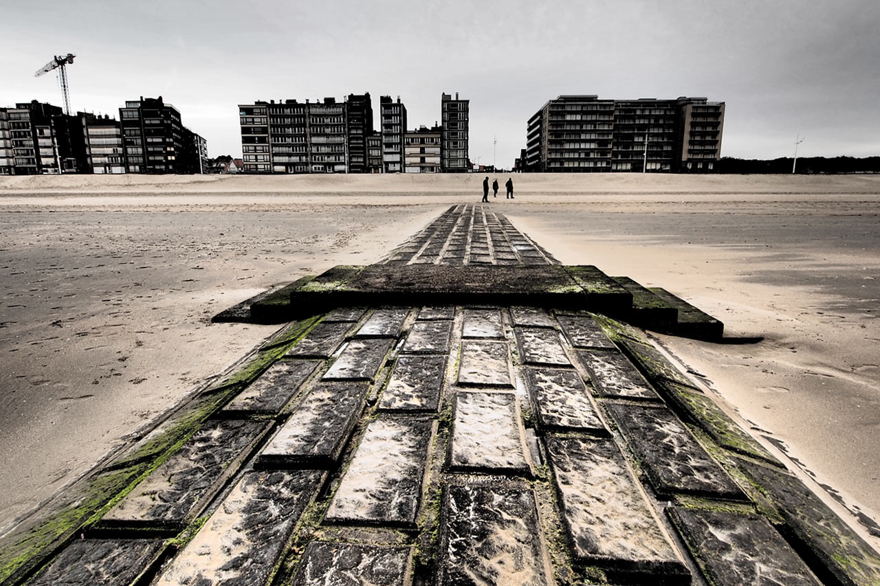 Wellenbrecher am Strand bei Ster der Zee . Koksijde . Fotoclubtour Flandern 2013 (Foto: Andreas Kuhrt)