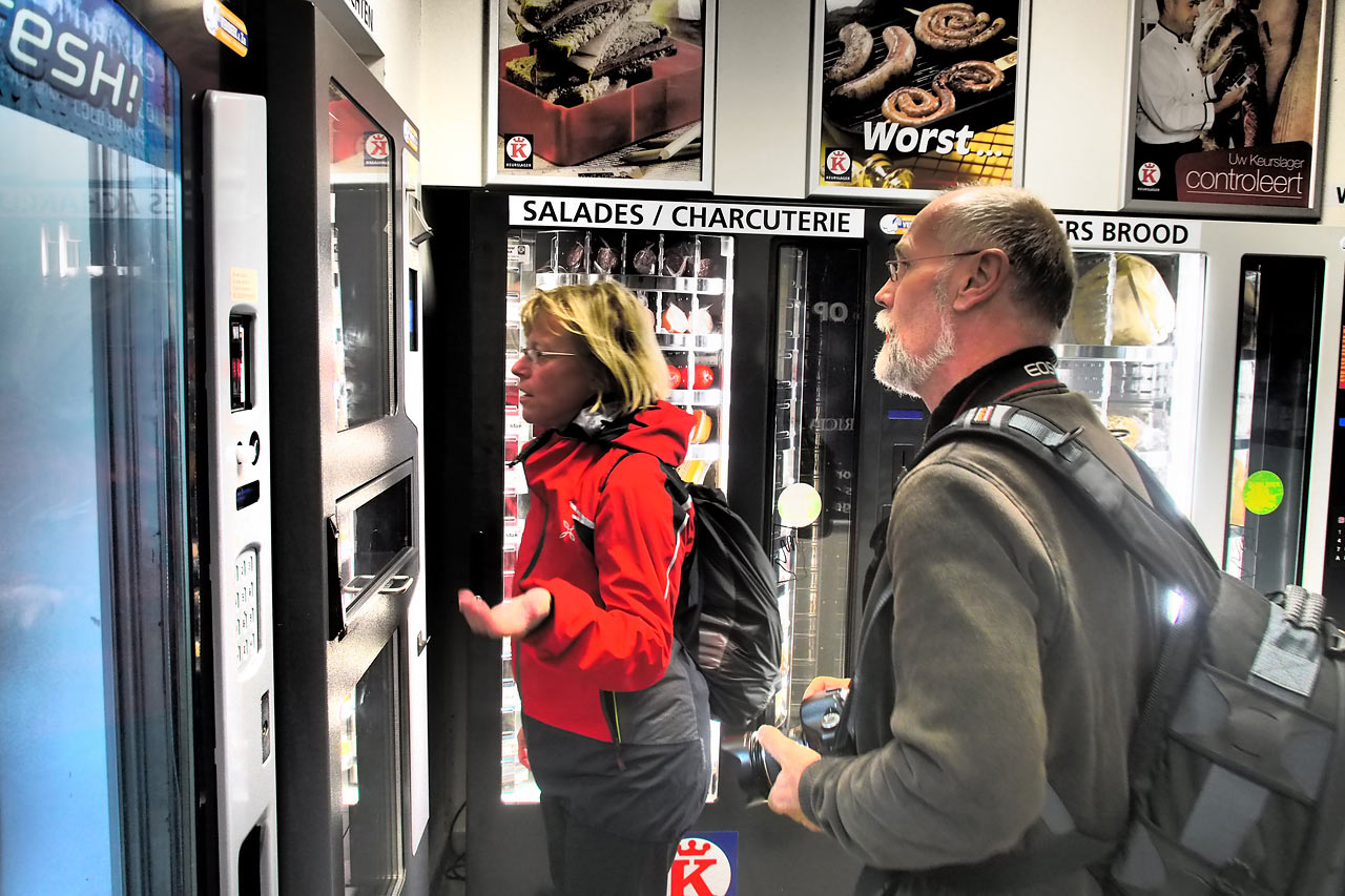 Sandwich-Automat in Veurne . Fotoclubtour Flandern 2013 (Foto: Andreas Kuhrt)