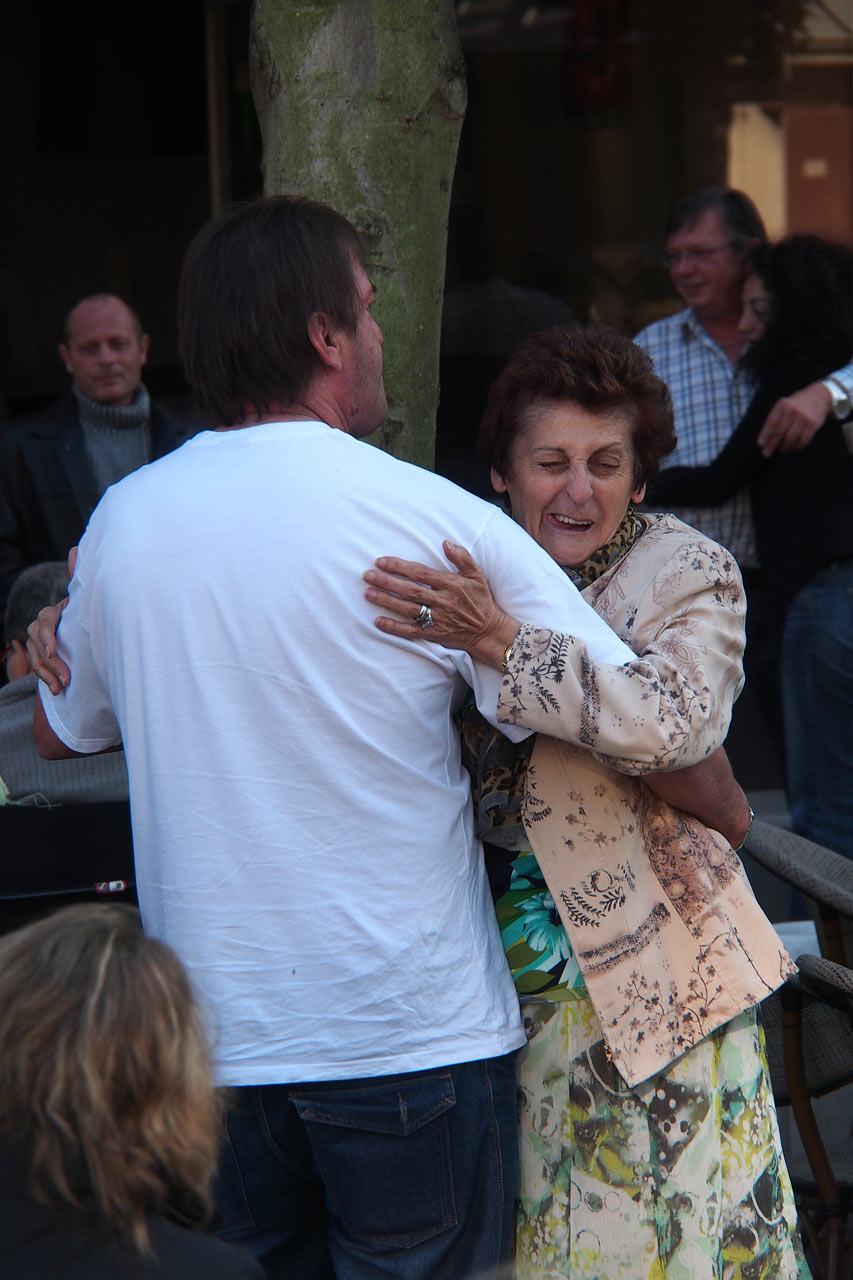 Tanz bei der Rentnerband in De Panne . Fotoclubtour Flandern 2013 (Foto: Manuela Hahnebach)