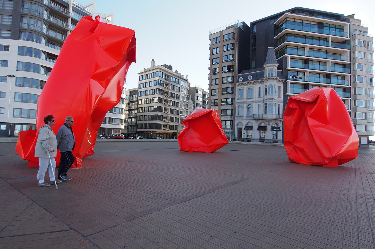 Kunstobjekte Rock Strangers (Arne Quinze) am Zeeheldenplein . Oostende . Fotoclubtour Flandern 2013 (Foto: Andreas Kuhrt)
