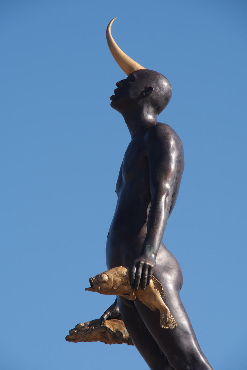 Skulptur Der Wanderer (Melita Couta) am Strand von Oostduinkerke . Koksijde . Fotoclubtour Flandern 2013 (Foto: Manuela Hahnebach)