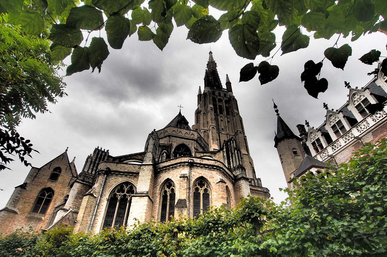 Onze Lieve Vrouwekerk (Liebfrauenkirche) . Brügge . Fotoclubtour Flandern 2013 (Foto: Andreas Kuhrt)