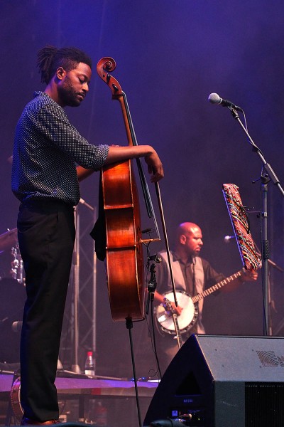 Malmcolm Parson . Rhiannon Giddens (USA) . TFF . Rudolstadt . 2015 (Foto: Andreas Kuhrt)