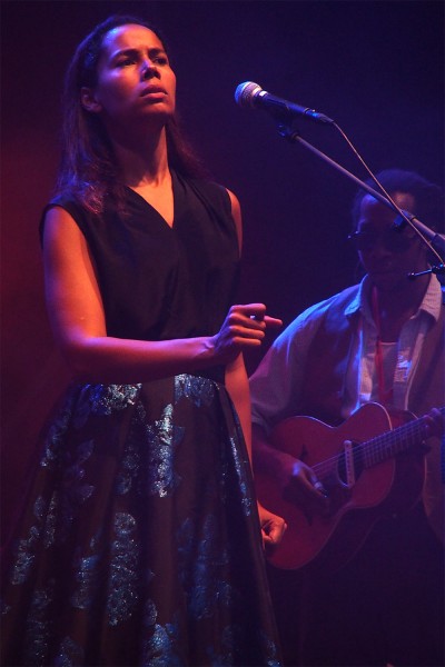 Rhiannon Giddens (USA) . TFF . Rudolstadt . 2015 (Foto: Andreas Kuhrt)