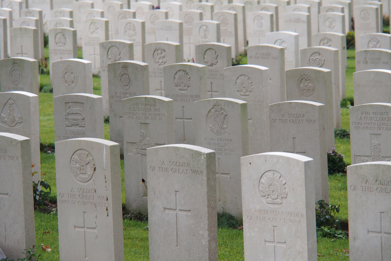 Tyne Cot Cemetery bei Passendale . Fotoclubtour Flandern 2013 (Foto: Andreas Kuhrt)