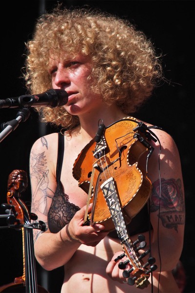 Tuva Syvertsen . Valkyrien Allstars (Norwegen) . TFF . Rudolstadt . 2015 (Foto: Andreas Kuhrt)