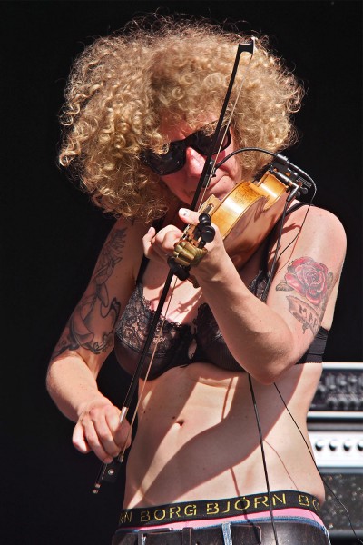 Tuva Syvertsen . Valkyrien Allstars (Norwegen) . TFF . Rudolstadt . 2015 (Foto: Andreas Kuhrt)