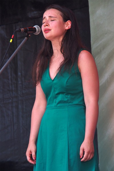 Mariana Frenk (Moldawien/Dortmund) . Kapelsky & Marina (Dortmund) . TFF . Rudolstadt . 2015 (Foto: Andreas Kuhrt)