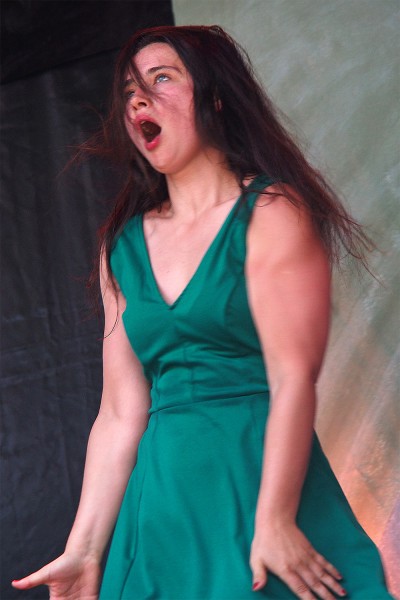 Mariana Frenk (Moldawien/Dortmund) . Kapelsky & Marina (Dortmund) . TFF . Rudolstadt . 2015 (Foto: Andreas Kuhrt)