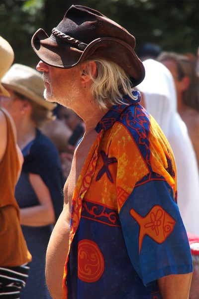 Mann mit Lederhut . TFF . Rudolstadt . 2015 (Foto: Andreas Kuhrt)