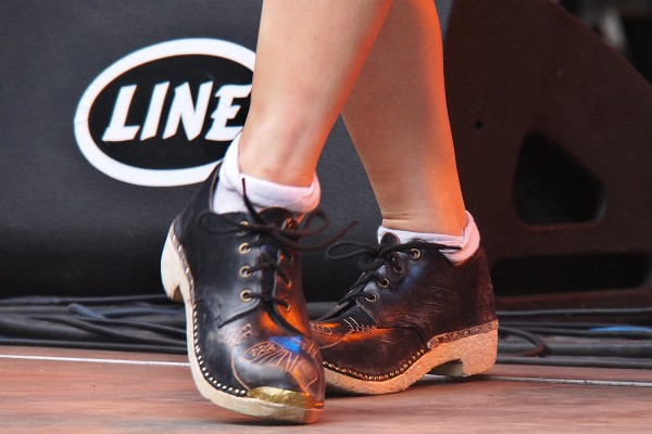 Amy Thatcher Clogdance . Monster Ceilidh Band (England) . TFF . Rudolstadt . 2015 (Foto: Andreas Kuhrt)