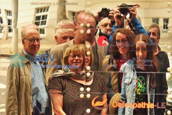 Gruppenbild, etwas verrückt . Leipzig . 2015 (Foto: Andreas Kuhrt)