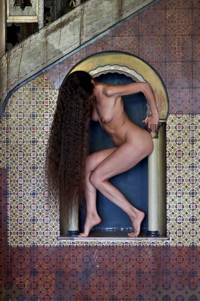 Rapunzel (Nadine) . Orientalische Sauna . Stadtbad Leipzig . Architektur & Akt . 2015 (Foto: Andreas Kuhrt)