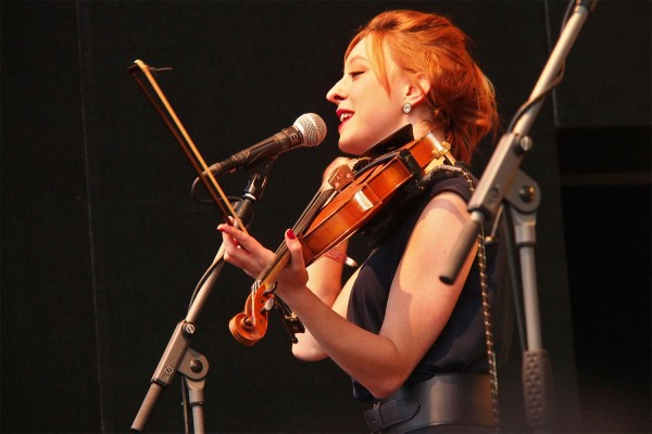 Milly McGregor . Gabby Young & Other Animals (England) . Kulturarena Jena . 2015 (Foto: Andreas Kuhrt)