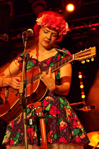 Gabby Young (England) . Kulturarena Jena . 2015 (Foto: Andreas Kuhrt)