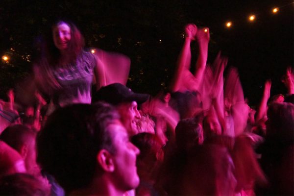 Publikum bei DJ Ipek (Berlin) . Rudolstadt Festival . 2016 (Foto: Andreas Kuhrt)