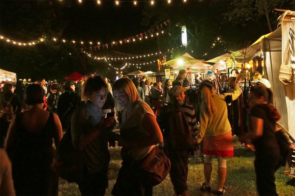 Nachts im Heinepark . Rudolstadt Festival . 2016 (Foto: Andreas Kuhrt)