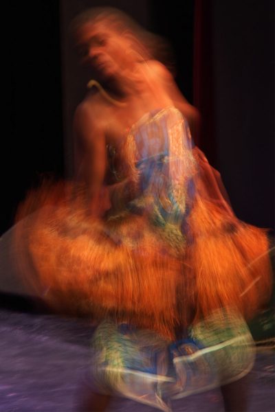 Hélène Mameke, Säng-/Tänzerin der Aka-Pygmäen . Ndima (Kongo) . Rudolstadt Festival . 2016 (Foto: Andreas Kuhrt)