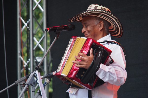 Carmelo Torres (Akkordeon, Gesang) y su cumbia sabanera (Kolumbien) . Rudolstadt Festival . 2016 (Foto: Andreas Kuhrt)