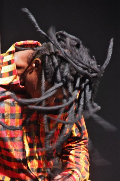 Abaadongo Adontanga (Dorgo, Tanz, Gesang) . King Ayisoba (Ghana) . Rudolstadt Festival . 2016 (Foto: Andreas Kuhrt)