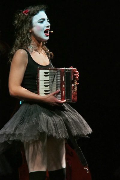 Tanya Gavrilyuk . Dakh Daughters (Ukraine) . Rudolstadt Festival . 2016 (Foto: Andreas Kuhrt)