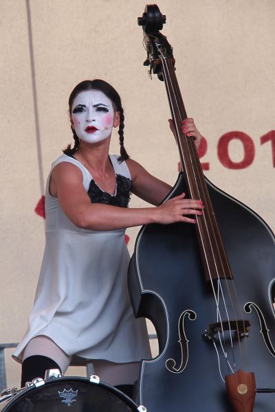 Ruslana Khazipova . Dakh Daughters (Ukraine) . Rudolstadt Festival . 2016 (Foto: Andreas Kuhrt)