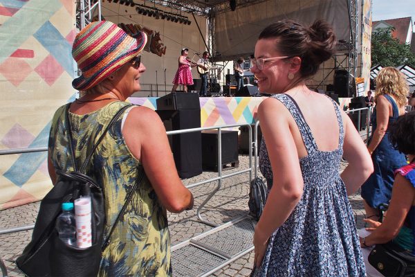 Publikum bei Gangstagrass (USA) . Rudolstadt Festival . 2016 (Foto: Andreas Kuhrt)