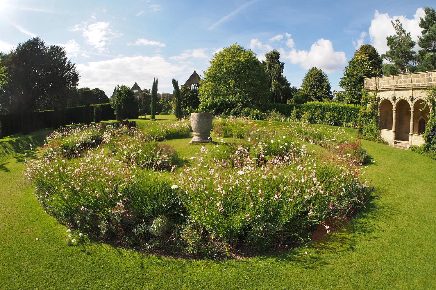 P0053977-2016-08-10-suedengland-nymans-house-garden-mediterran Loggia . Nymans House & Garden . bei Handcross . England (Foto: Andreas Kuhrt 2016)