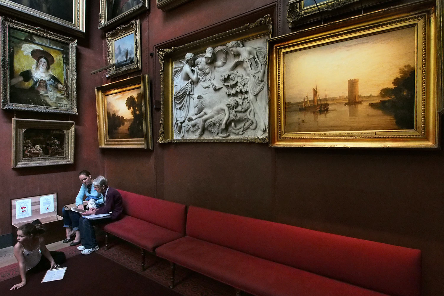 P0054221-2016-08-11-suedengland-petworth-house-north-gallery Gemälde im North Bay . North Gallery . Petworth House . Sussex . Südengland (Foto: Andreas Kuhrt)