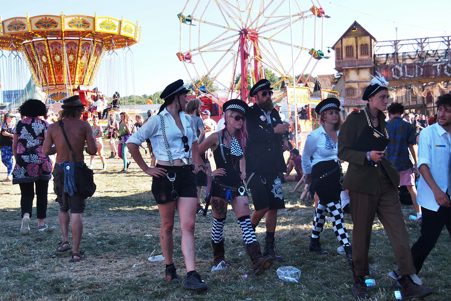 P0054874-2016-08-12-suedengland-boomtown "Town Centre" . Boomtown Fair . bei Winchester . Hampshire . Südengland (Foto: Andreas Kuhrt)