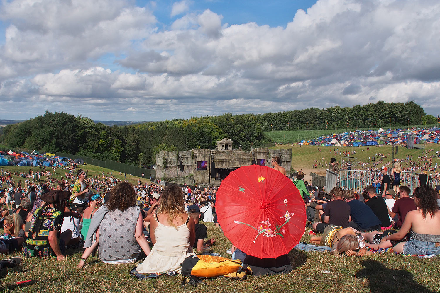 P0055124-2016-08-13-suedengland-boomtown-trenchtown-lions-den Lion's Den in Trenchtown . Boomtown Fair . bei Winchester . Sussex . Südengland (Foto: Andreas Kuhrt)