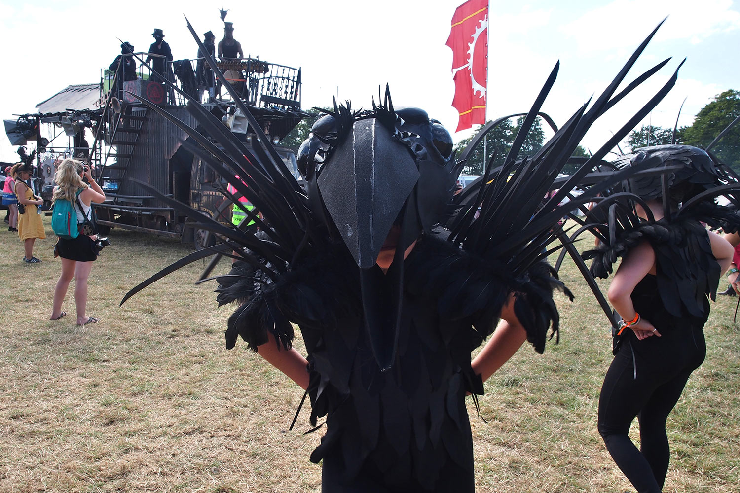 P0055394-2016-08-14-suedengland-boomtown-carnival Sunday Carnival Parade . Whistlers Green . Boomtown Fair . bei Winchester . Sussex . Südengland (Foto: Andreas Kuhrt)