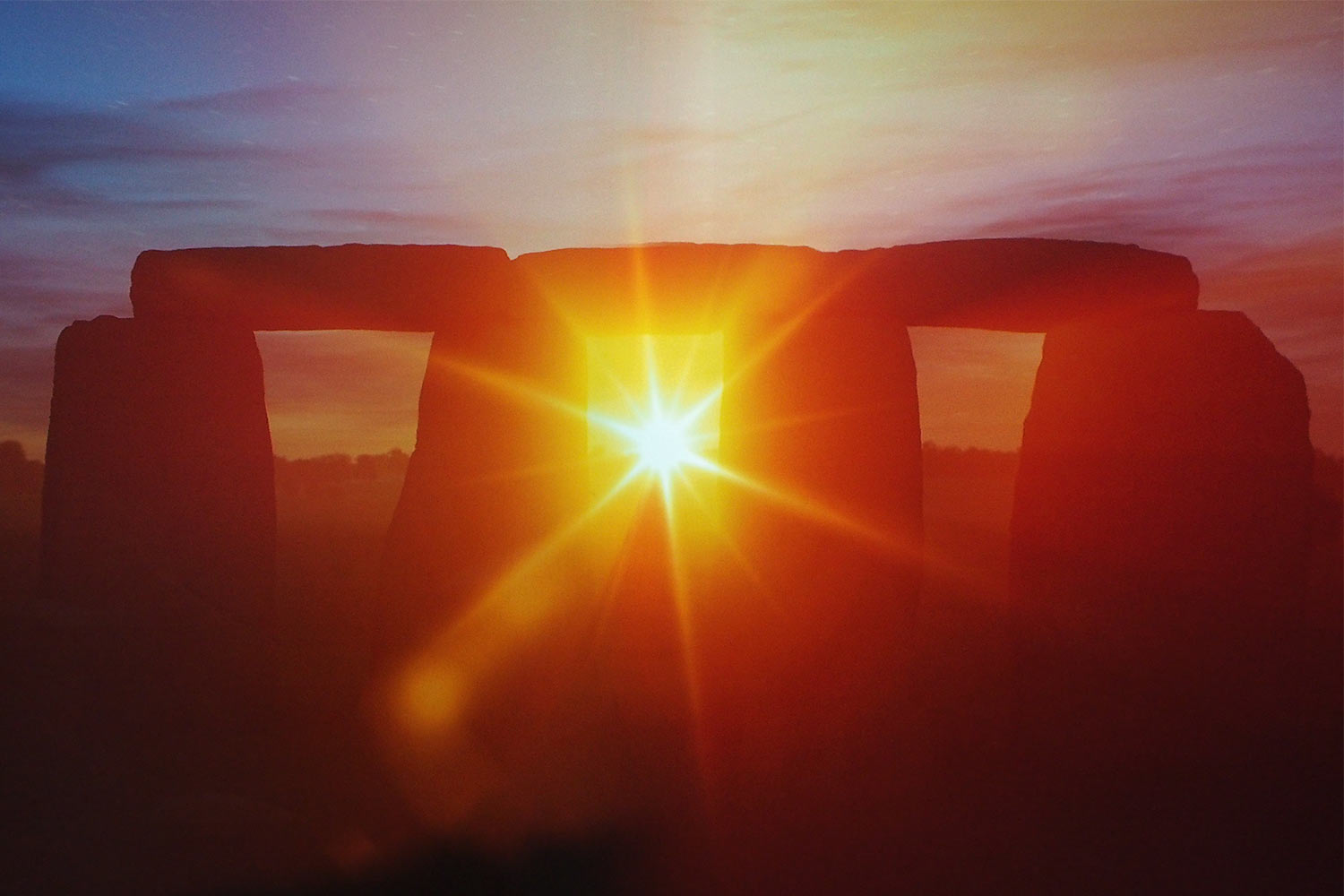 Sommersonnenwende im Film im Stonehenge Museum . bei Amesbury . Wiltshire . Südengland (Foto: Andreas Kuhrt)