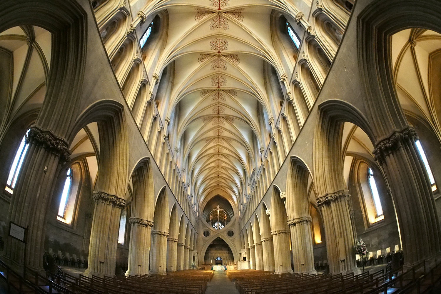 Langhaus der Wells Cathedral St. Andrew . Somerset . Südengland (Foto: Andreas Kuhrt)
