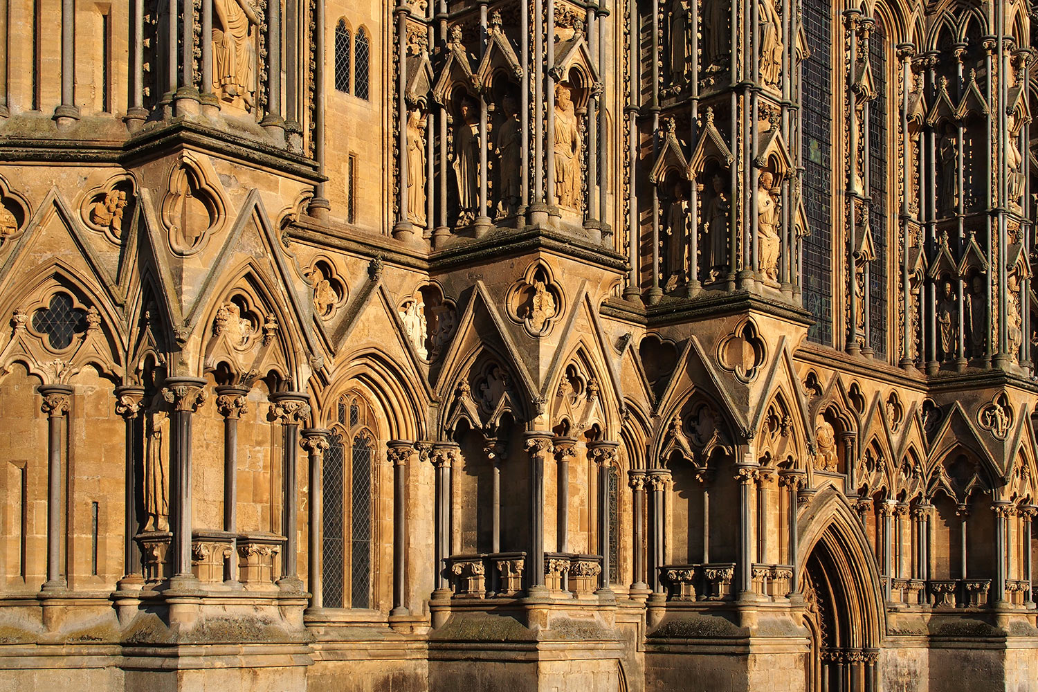 Westfassade der Wells Cathedral St. Andrew . Somerset . Südengland (Foto: Andreas Kuhrt)