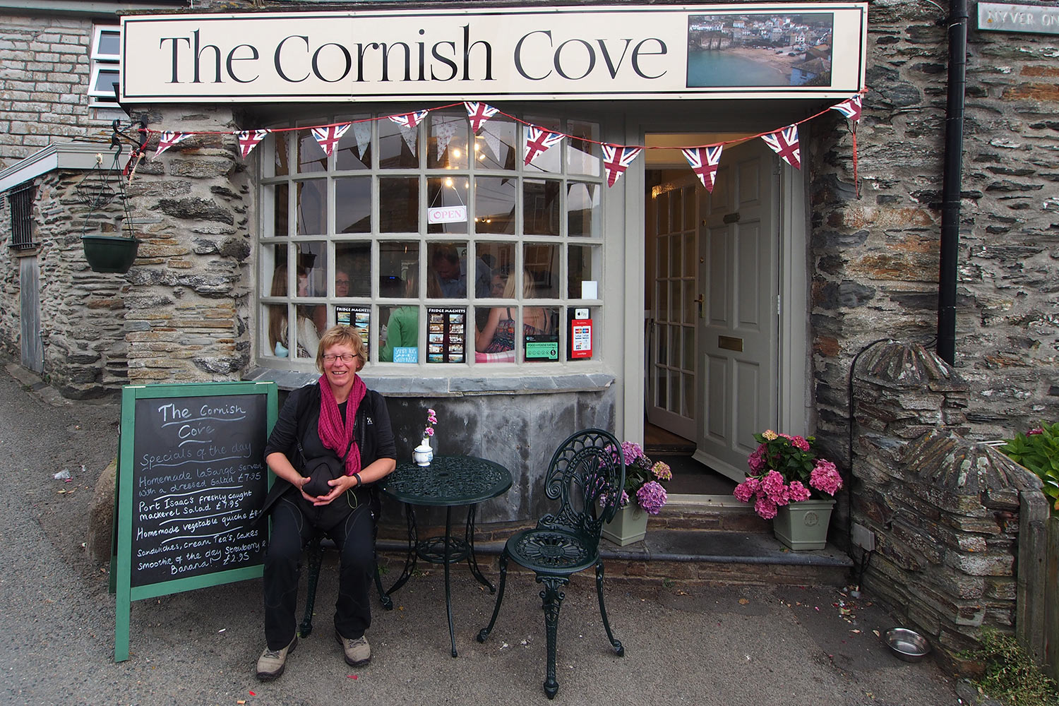 P0056672-2016-suedengland-cornwall-port-isaac-tearoom-the-cornish-cove Tearoom "The Cornish Cove" in Port Isaac . Cornwall . Südengland (Foto: Andreas Kuhrt)