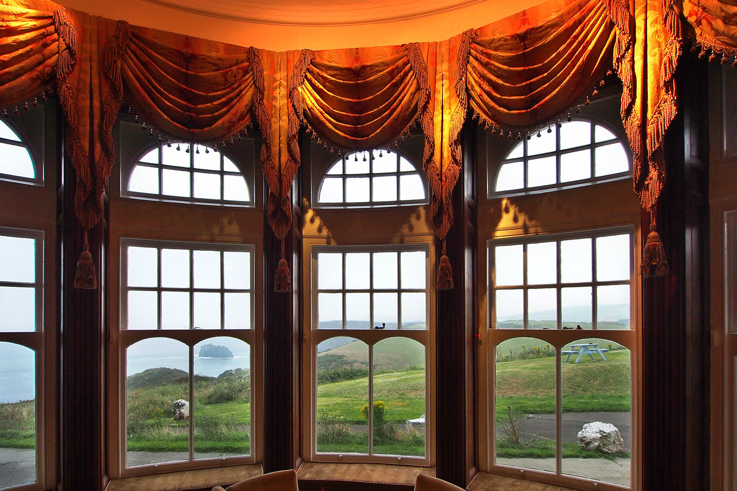 P0056688-2016-suedengland-cornwall-tintagel-camelot-castle-hotel-cafe-aussicht Aussicht aus der Bar im "Camelot Castle Hotel" in Tintagel . Cornwall . Südengland (Foto: Andreas Kuhrt)