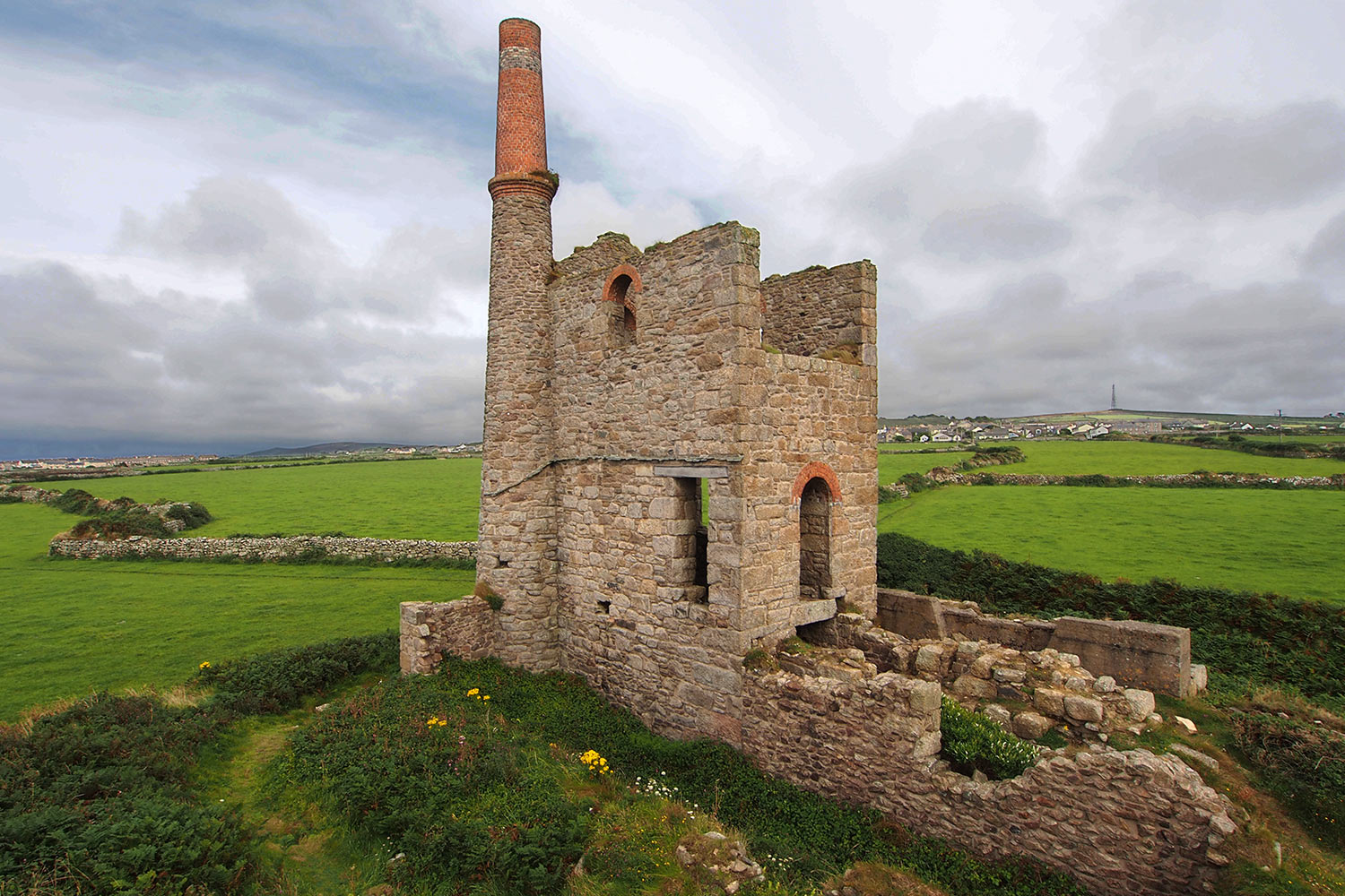 P0056907-2016-suedengland-cornwall-tin-coast-levant-mine-engine-house Engine House . Levant Mine . Tin Coast . Cornwall . Südengland (Foto: Andreas Kuhrt)