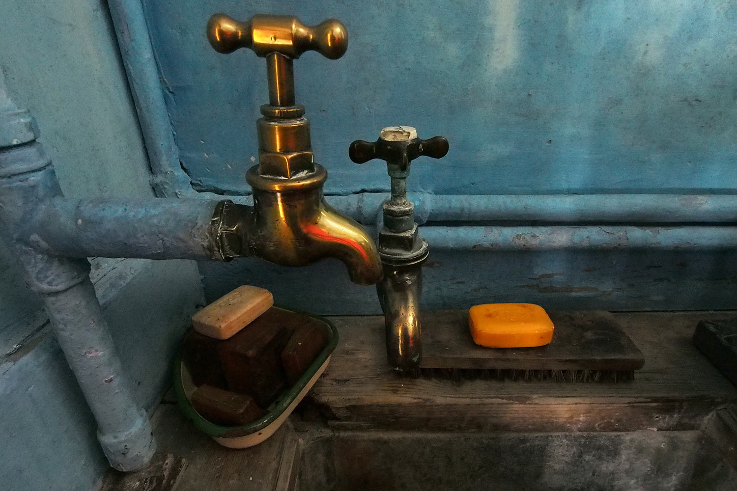 Waschecke in der Küche . Lanhydrock House . Cornwall . Südengland (Foto: Andreas Kuhrt 2016)