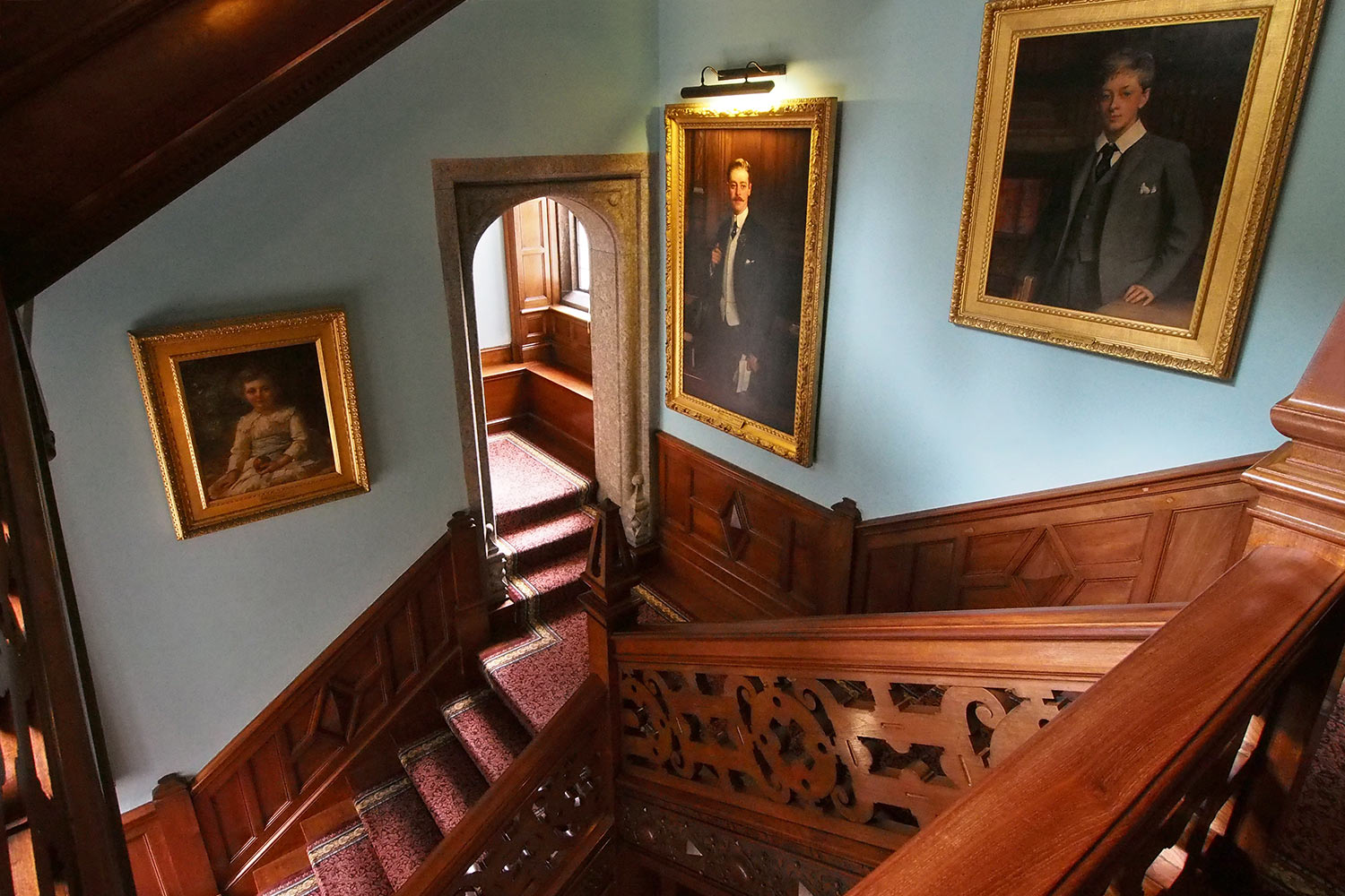 Großes Treppenhaus . Lanhydrock House . Cornwall . Südengland (Foto: Andreas Kuhrt 2016)