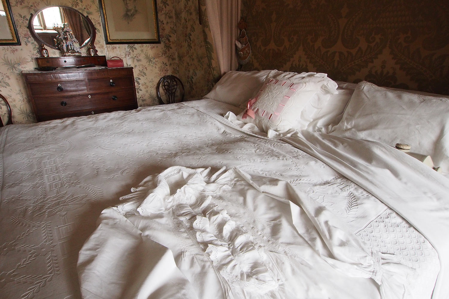 Lady's Schlafzimmer . Lanhydrock House . Cornwall . Südengland (Foto: Andreas Kuhrt 2016)