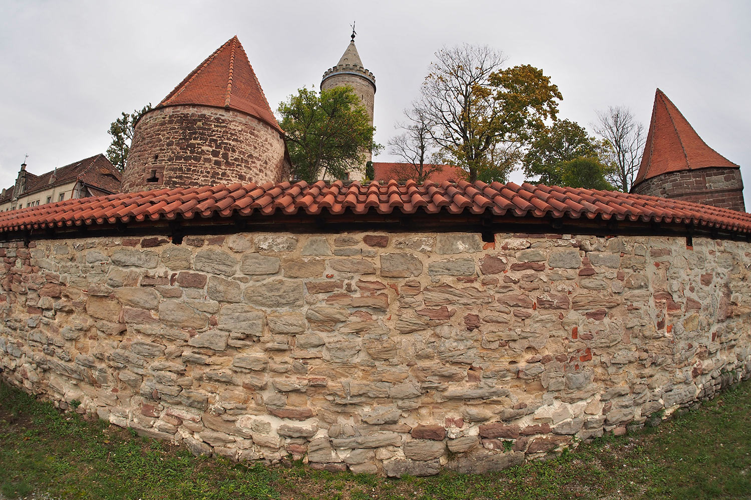 Burgmauer der Leuchtenburg . bei Seitenroda . Thüringen (Foto: Andreas Kuhrt 2016)