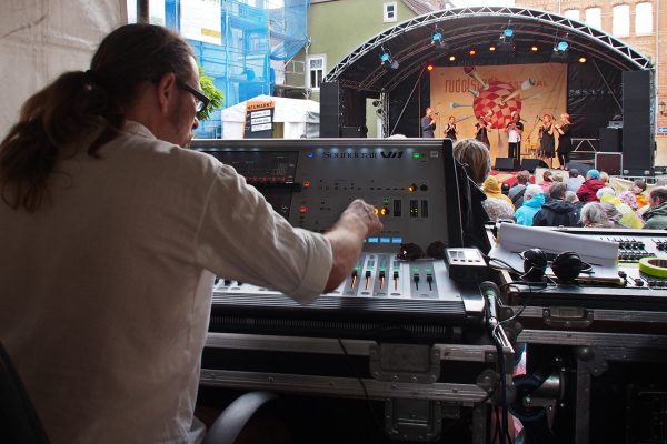 Neumarkt: Tuultenpesä . Rudolstadt-Festival 2017 (Foto: Andreas Kuhrt)