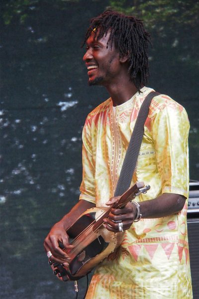 Trio Da Kali: Mamadou Kouyaté . Rudolstadt-Festival 2017 (Foto: Andreas Kuhrt)