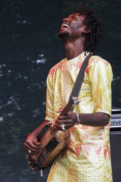 Trio Da Kali: Mamadou Kouyaté . Rudolstadt-Festival 2017 (Foto: Andreas Kuhrt)