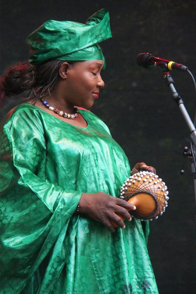 Trio Da Kali: Awa Kassé Mady Diabaté . Rudolstadt-Festival 2017 (Foto: Andreas Kuhrt)