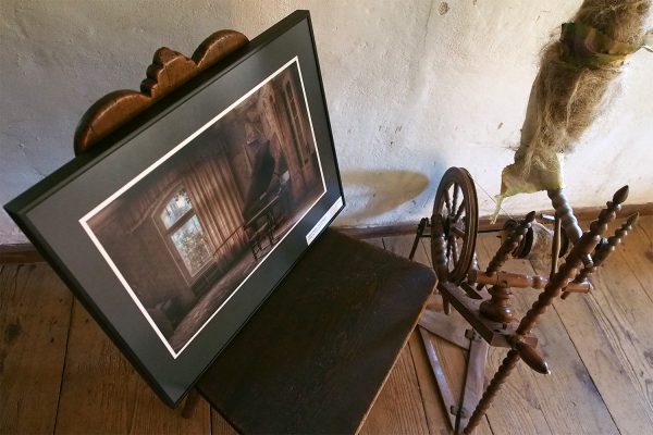 Klänge der Vergangenheit (Foto: Justin Fischer) . Fotoausstellung "Ästhetiken des Verfalls" . Kloster Veßra 2018 (Foto: Andreas Kuhrt)