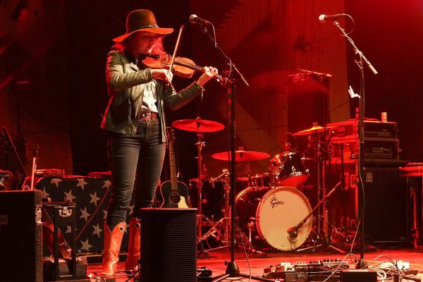 Eleanor Witmore . Steve Earle & The Dukes (USA) . Rudolstadt-Festival 2018 (Foto: Andreas Kuhrt)