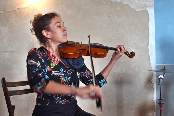 Güldeste Mamaç . Mahlukat . Rudolstadt-Festival 2018 (Foto: Andreas Kuhrt)